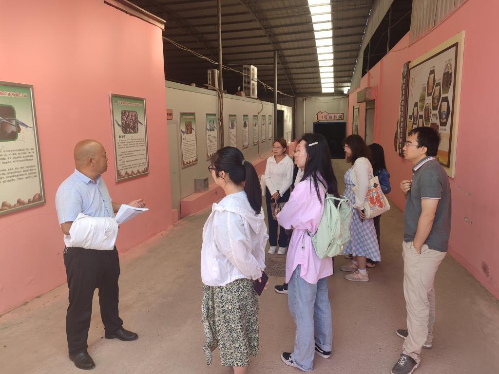 304am永利集团师生赴甘肃睿康现代生物科技有限公司开展交流